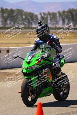 media/Sep-01-2025-Lets Ride (Mon) [[4370d11284]]/Pits/